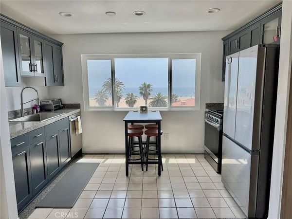 1649 Appian Way, Unit 312, Santa Monica, CA 90401
