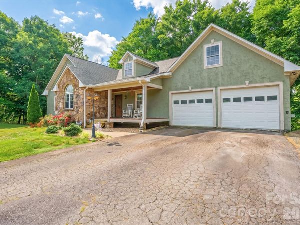 2135 Buck Shoals Road , Hamptonville, NC 27020