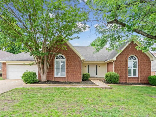 810 N WALNUT BEND RD, Memphis, TN 38018