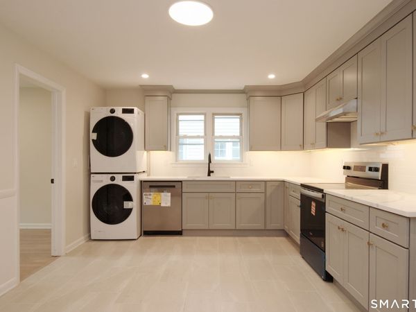 306 Courtland , Unit 2, Stamford, CT 06906