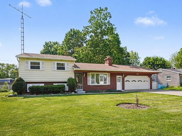 406 Woodlark Street, Galesburg, MI 49053