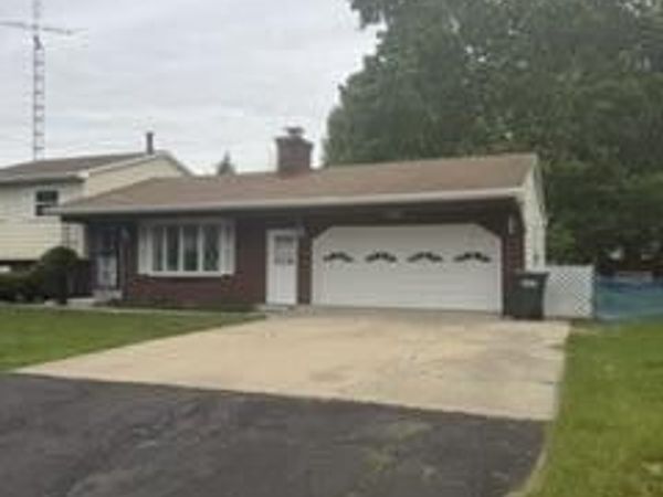406 Woodlark Street, Galesburg, MI 49053