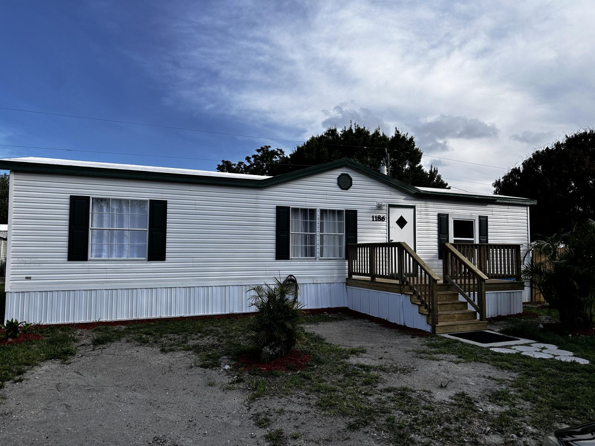 1186 SW Tropical Terrace, Stuart, FL 34997 Photo