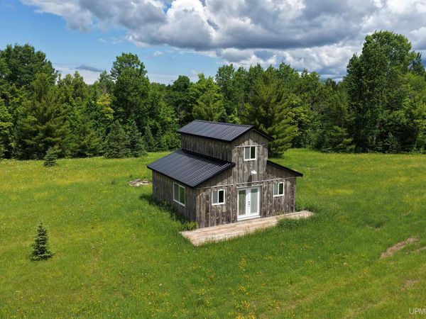18386 N 45 Highway, Stannard Twp, MI 49912