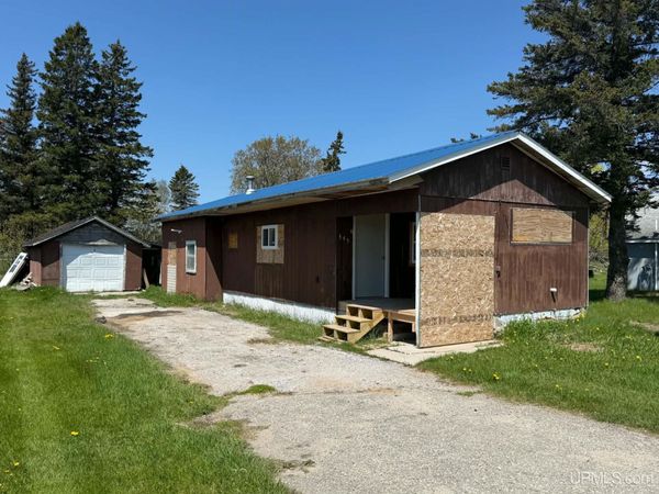 345 N Maple Street, Manistique, MI 49854