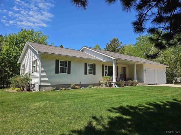 1400 Copper Drive, Hancock, MI 49930