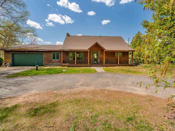 110 Lakewood Lane, Chocolay Twp, MI 49855