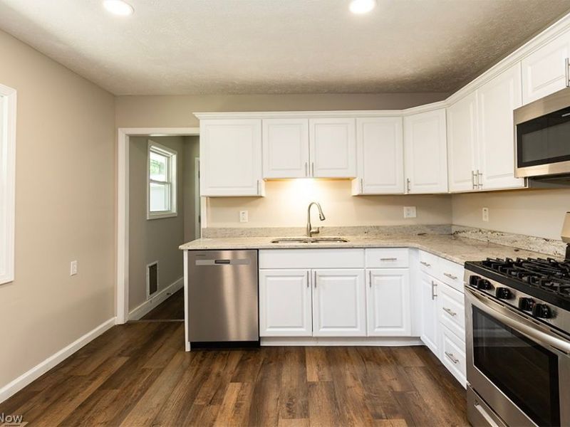 133 Coronado Court, Elyria, OH 44035 Photo 10