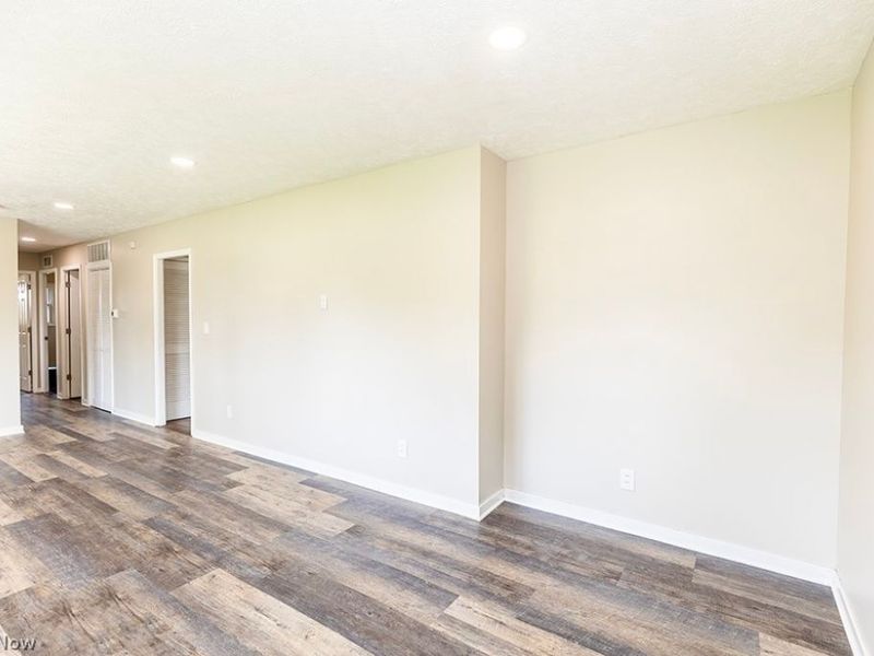 133 Coronado Court, Elyria, OH 44035 Photo 6