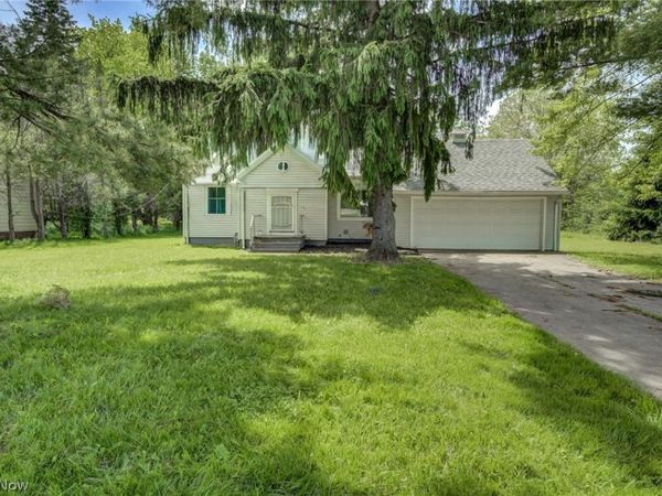 4684 Green Road , Warrensville Heights, OH 44128