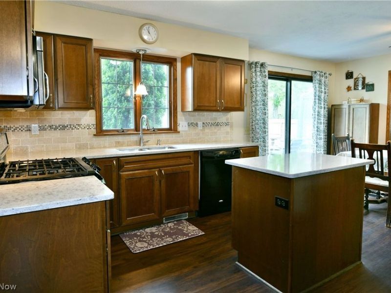 348 Aspen Drive NW, Warren, OH 44483 Photo 18