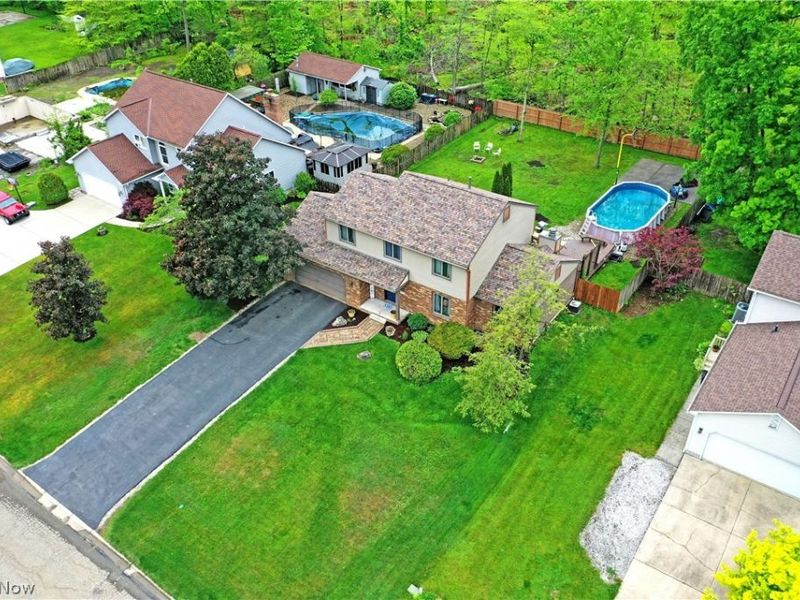 348 Aspen Drive NW, Warren, OH 44483 Photo 3