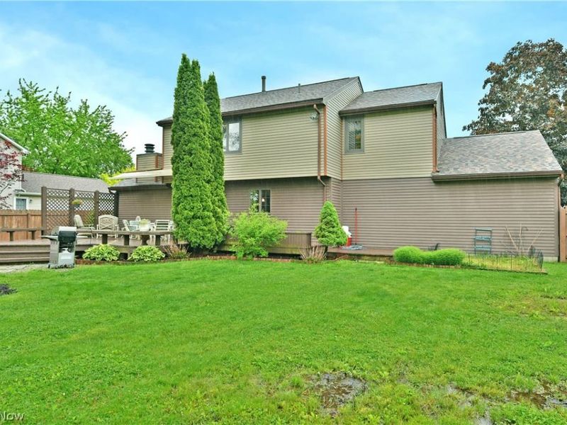 348 Aspen Drive NW, Warren, OH 44483 Photo 4