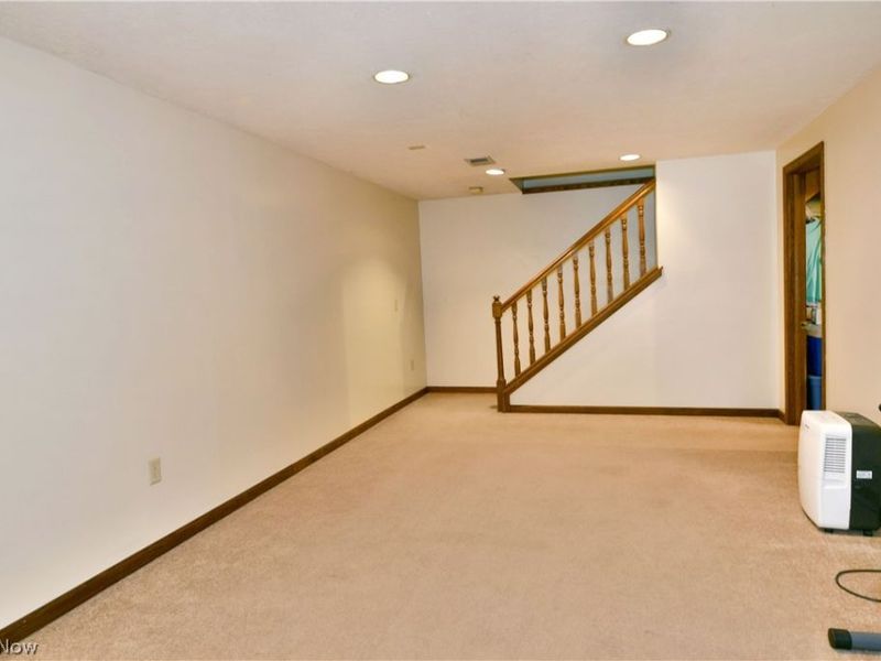 348 Aspen Drive NW, Warren, OH 44483 Photo 50