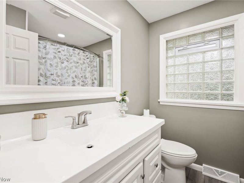 102 Young Drive , Lodi, OH 44254 Photo 15