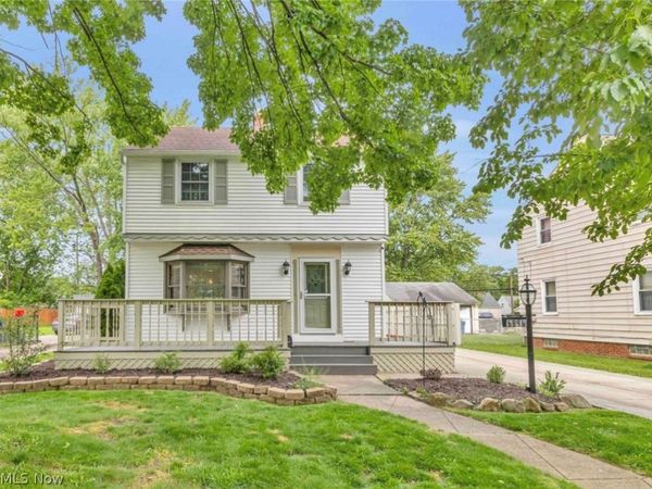 6896 Parma Park Boulevard , Parma Heights, OH 44130