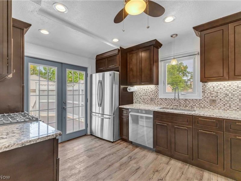 6896 Parma Park Boulevard, Parma Heights, OH 44130 Photo 7