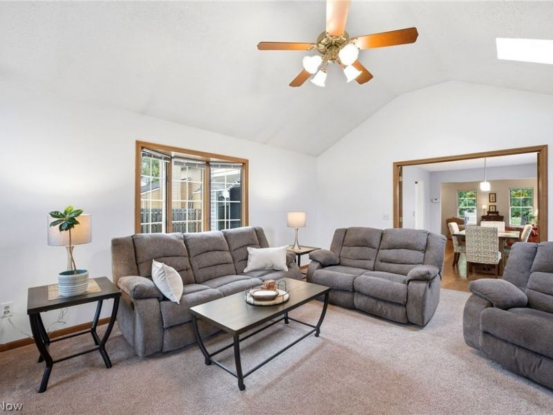9764 Wainwright Terrace, Olmsted Falls, OH 44138 Photo 10