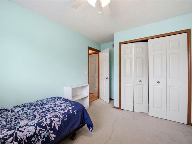 9764 Wainwright Terrace, Olmsted Falls, OH 44138 Photo 27