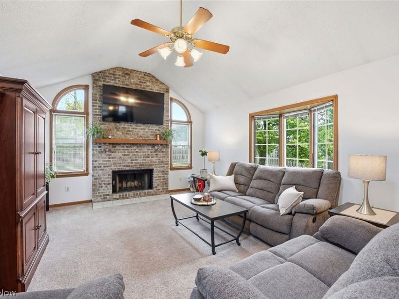 9764 Wainwright Terrace, Olmsted Falls, OH 44138 Photo 3