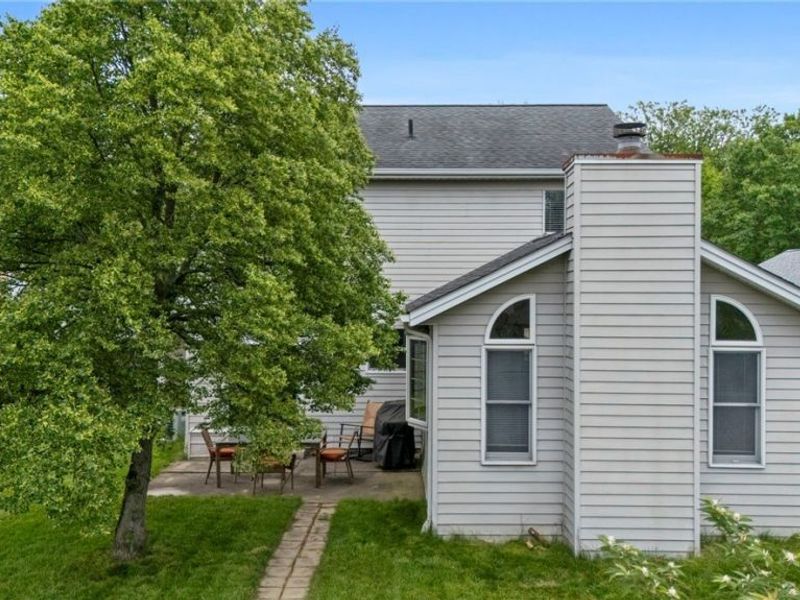 9764 Wainwright Terrace, Olmsted Falls, OH 44138 Photo 36