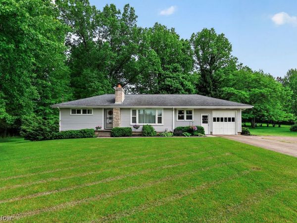 5701 Herbert Road , Canfield, OH 44406