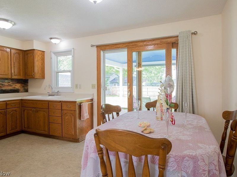 6146 Campbell Road , Mentor, OH 44060 Photo 9
