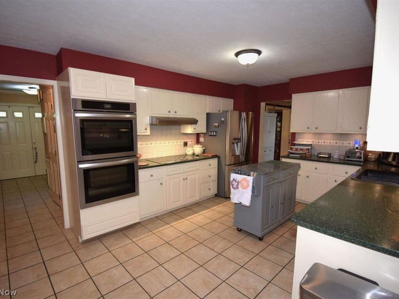 217 Sunset Drive, Hudson, OH 44236 Photo 7