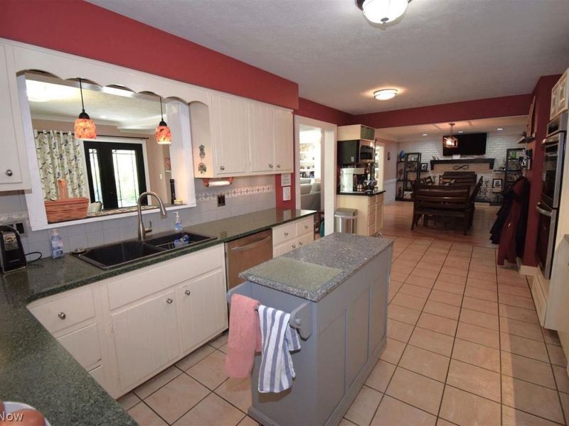 217 Sunset Drive, Hudson, OH 44236 Photo 8