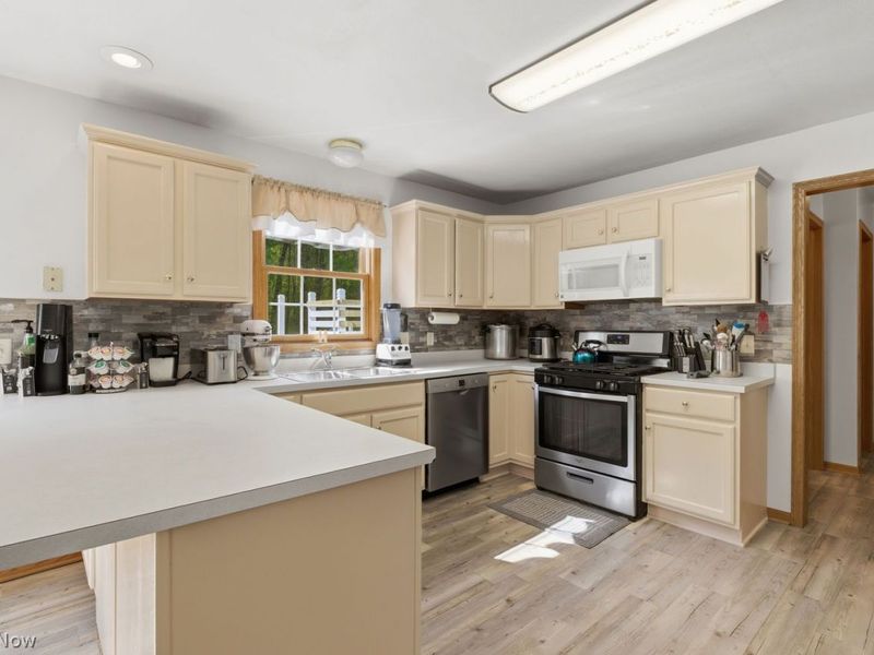 8904 Dean Road, Vermilion, OH 44089 Photo 15