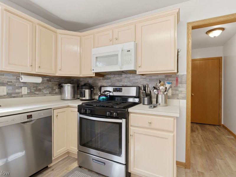 8904 Dean Road, Vermilion, OH 44089 Photo 18