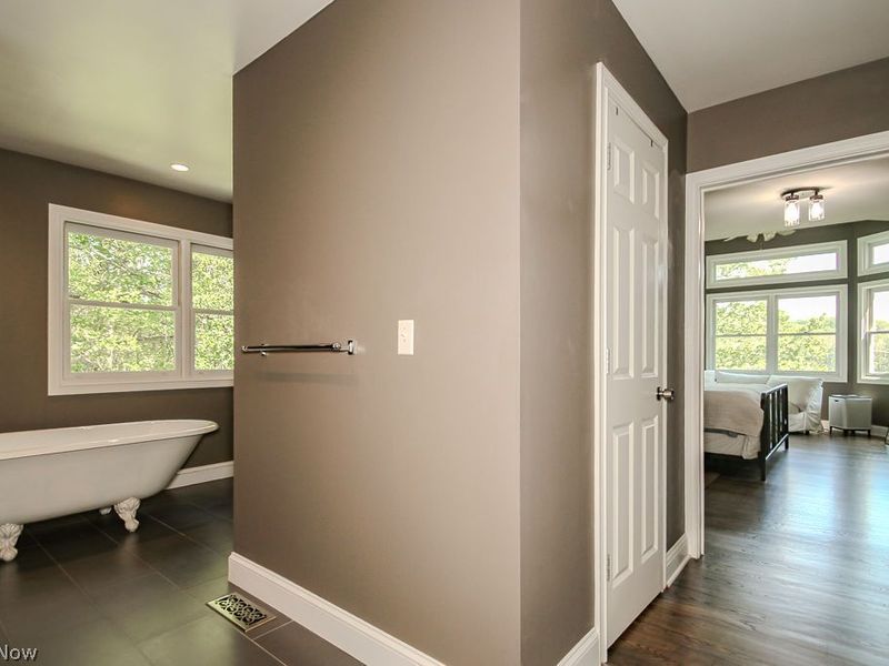 8555 Chillicothe Road , Kirtland Hills, OH 44060 Photo 21