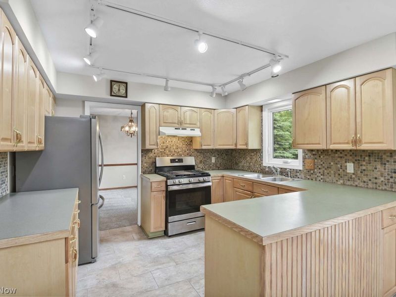 20790 Lake Road , Rocky River, OH 44116 Photo 10