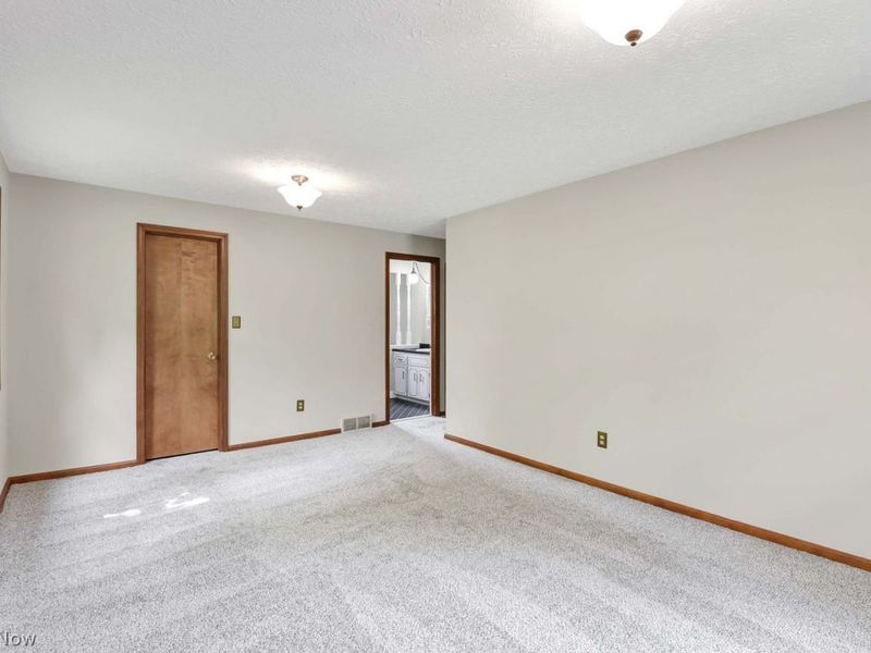 20790 Lake Road , Rocky River, OH 44116 Photo 32
