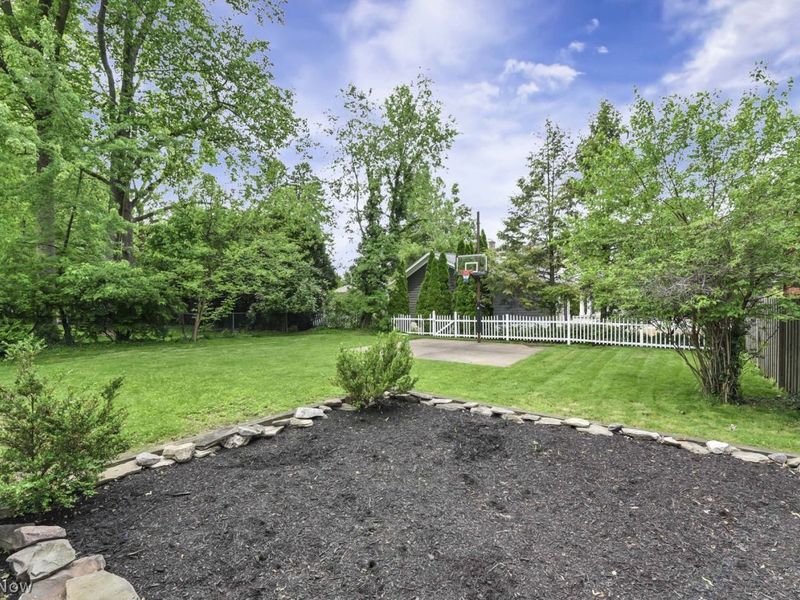 20790 Lake Road , Rocky River, OH 44116 Photo 43