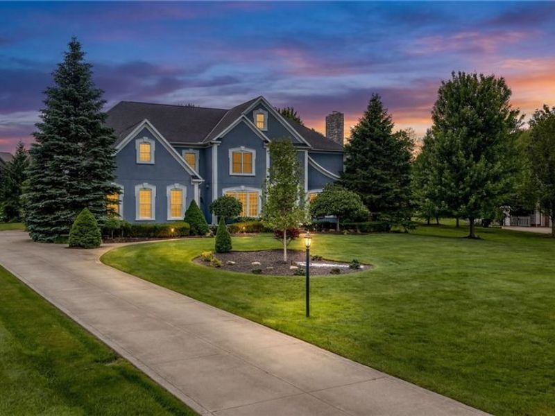 7582 Worlington Drive, Solon, OH 44139 Photo 2