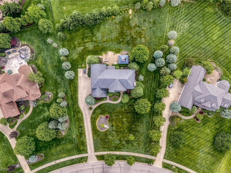 7582 Worlington Drive, Solon, OH 44139 Photo 3
