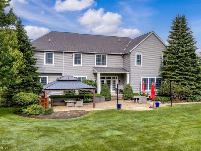 7582 Worlington Drive, Solon, OH 44139 Photo 4