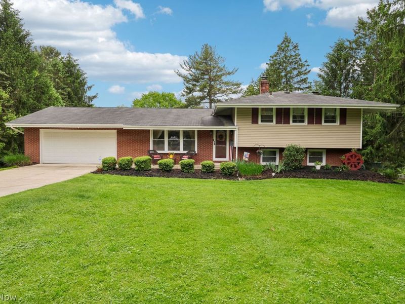 17570 Hicks Road, Walton Hills, OH 44146 Photo 1