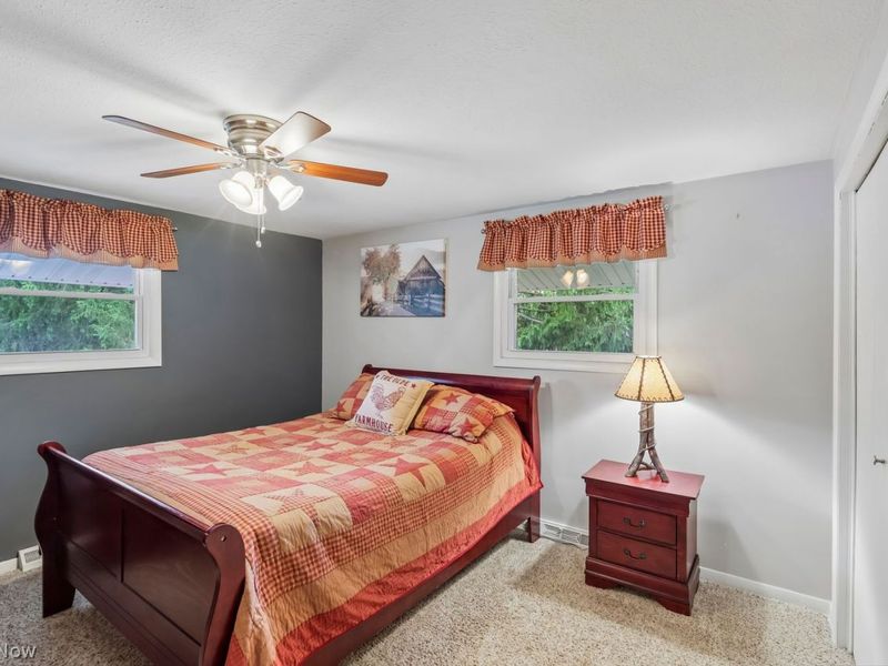 17570 Hicks Road, Walton Hills, OH 44146 Photo 16
