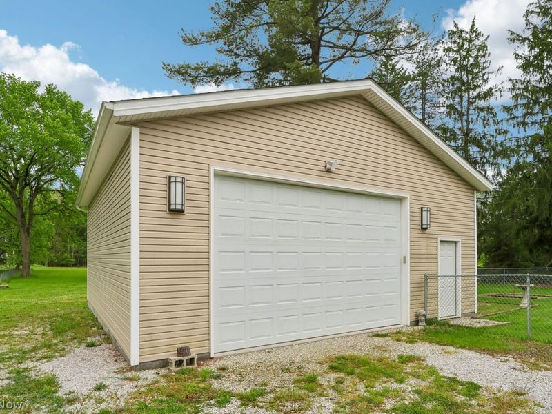 17570 Hicks Road, Walton Hills, OH 44146 Photo 33