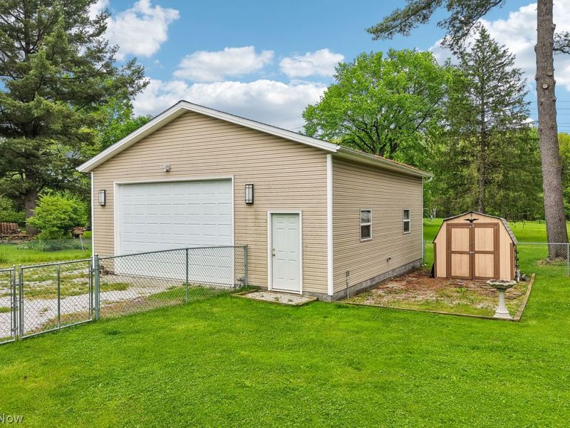 17570 Hicks Road, Walton Hills, OH 44146 Photo 34