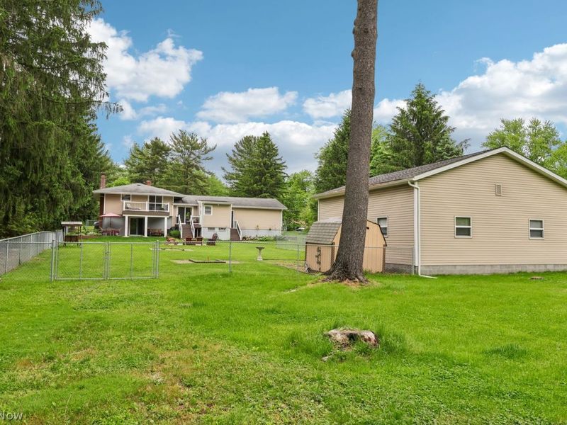 17570 Hicks Road, Walton Hills, OH 44146 Photo 38