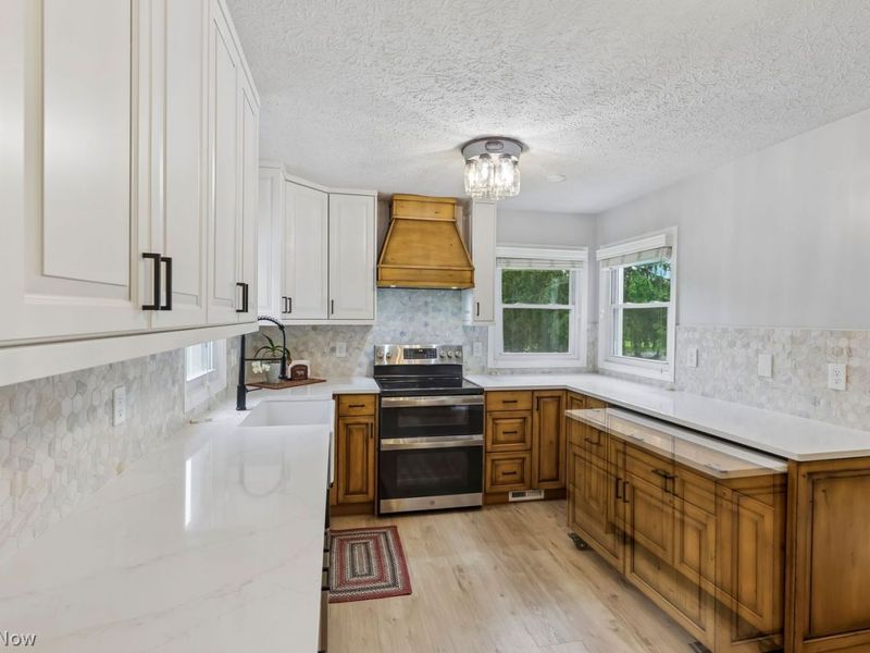17570 Hicks Road, Walton Hills, OH 44146 Photo 7