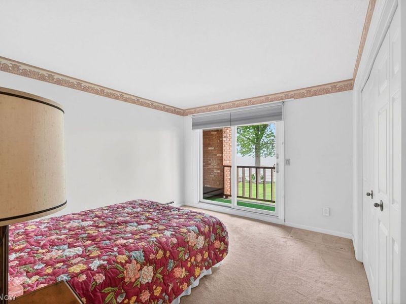 32926 Lake Road , Avon Lake, OH 44012 Photo 34