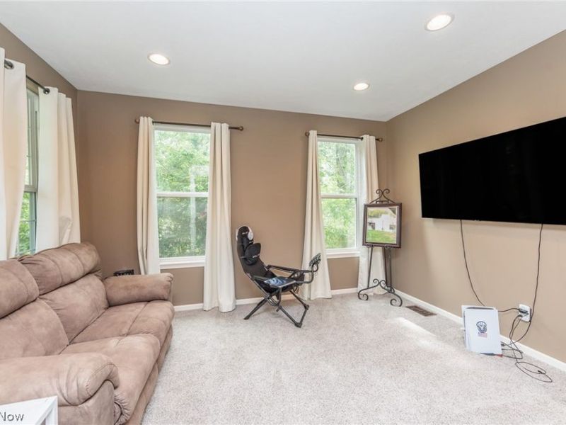 4974 Stradford Court, North Ridgeville, OH 44039 Photo 6
