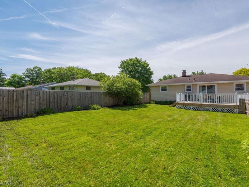 24196 Rosita Lane , North Olmsted, OH 44070 Photo 48