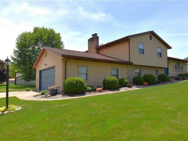 3188 Robin Drive , Ravenna, OH 44266