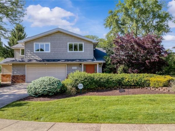 24549 Meldon Boulevard , Beachwood, OH 44122