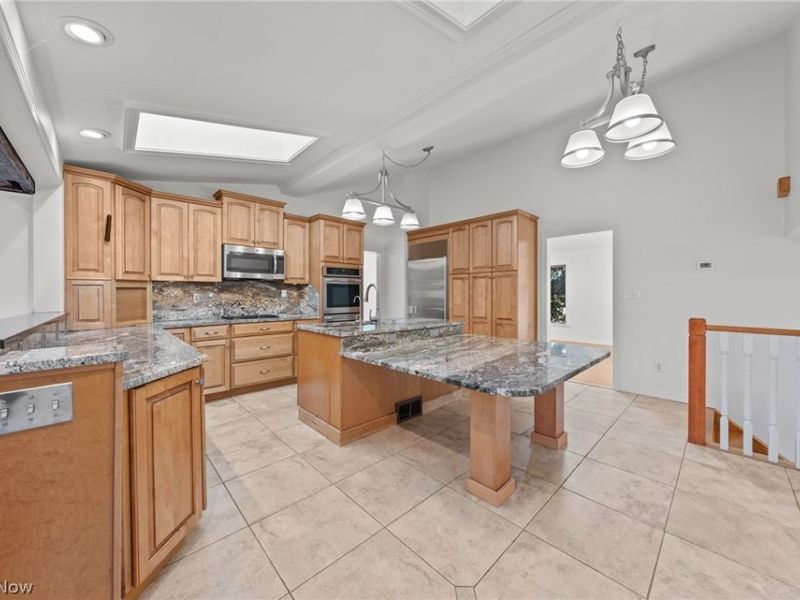 24549 Meldon Boulevard, Beachwood, OH 44122 Photo 10